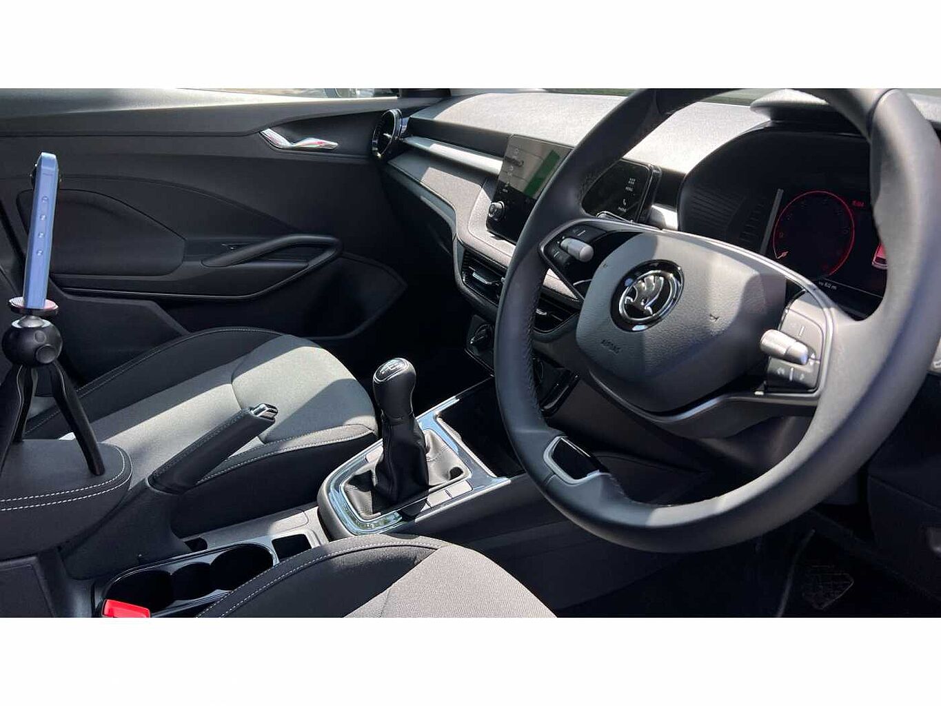 SKODA FABIA 1.0 MPI 80 Colour Edition 5dr