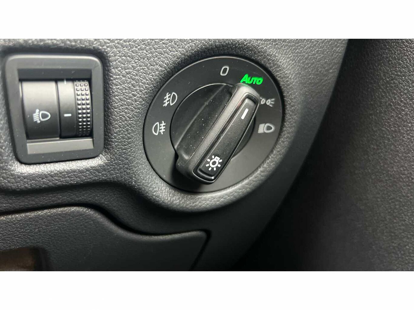 SKODA Fabia 1.0 TSI (95ps) SE Comfort 5-Dr Hatchback