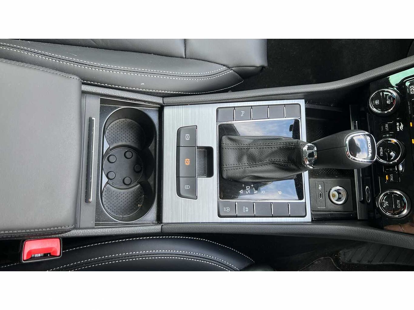 SKODA SUPERB 2.0 TDI CR SE Technology 5dr DSG