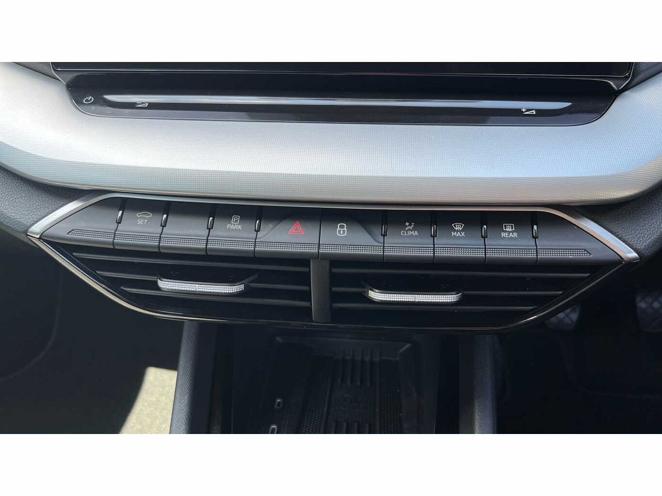 SKODA OCTAVIA 1.5 TSI SE Technology 5dr
