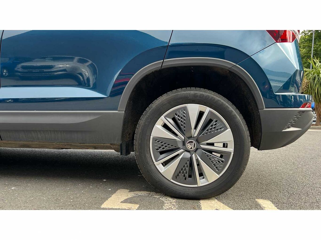 SKODA KAROQ 2.0 TDI SE Drive 5dr