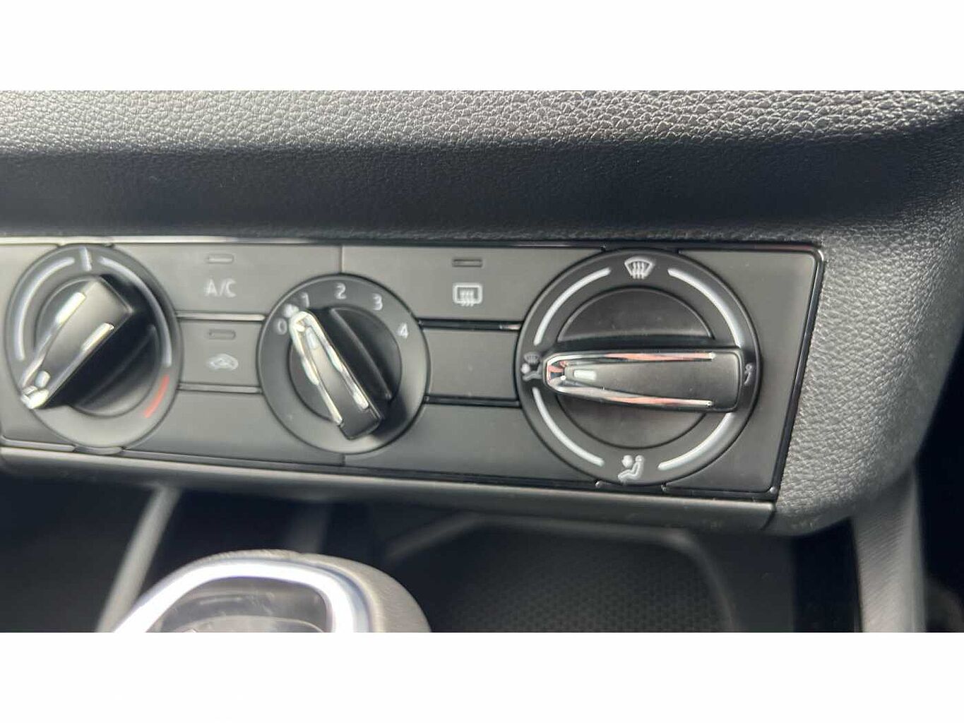 SKODA Kamiq 1.0 TSI (109ps) SE DSG SUV