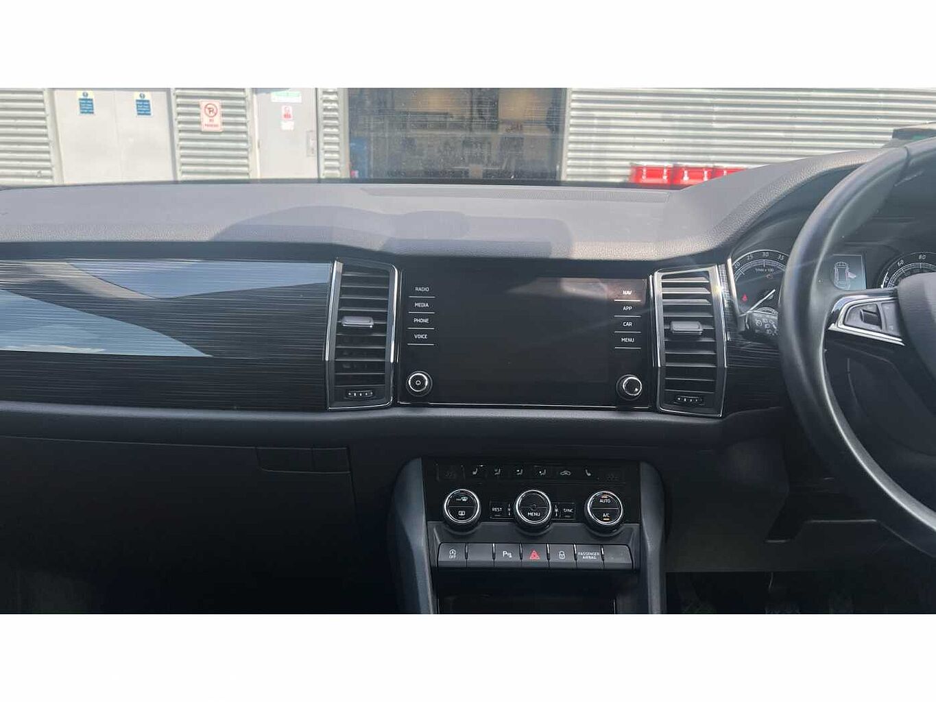 SKODA Kodiaq 2.0TDI (150ps) 4X4 SE L (7 seats) SCR SUV