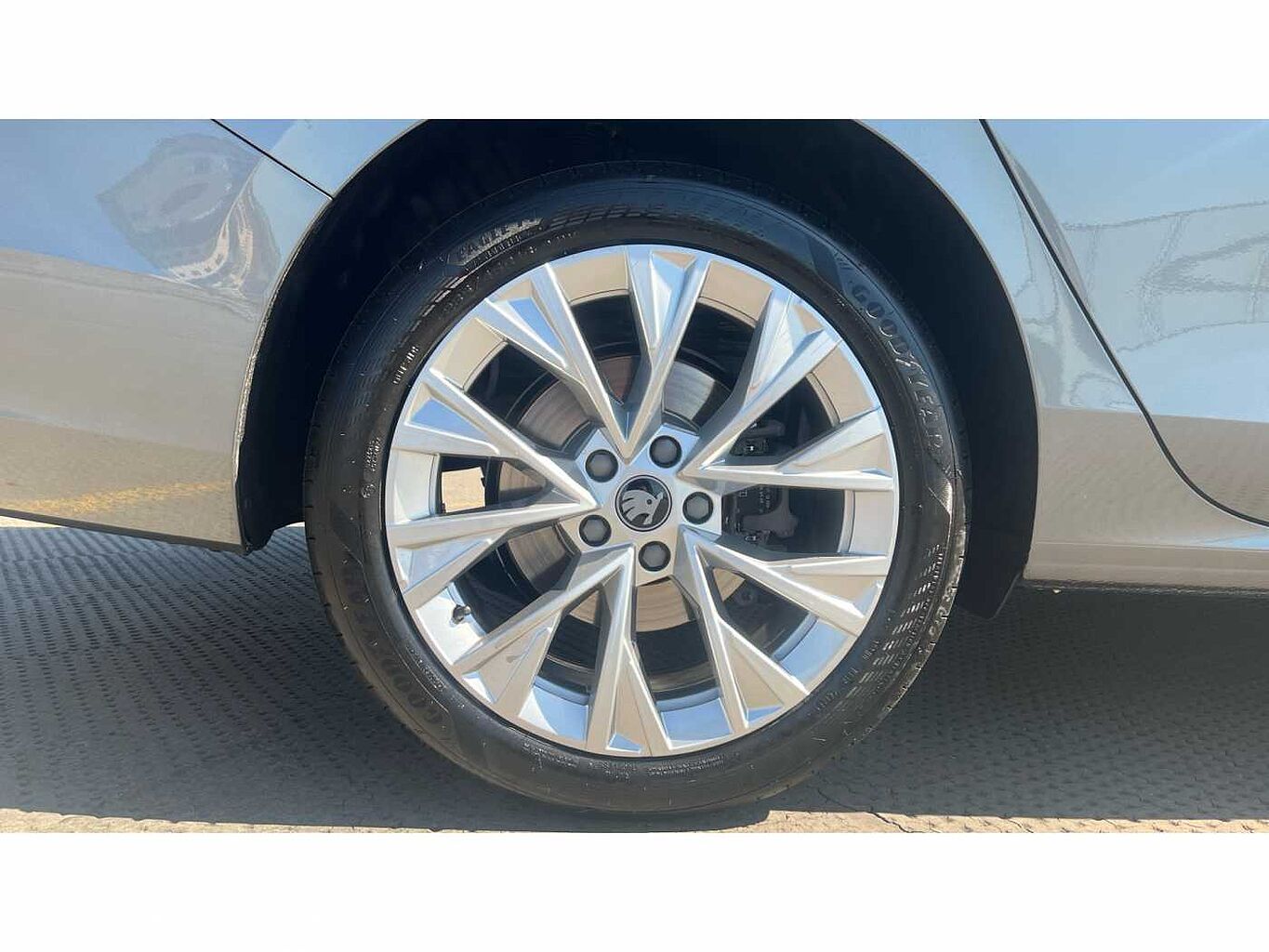 SKODA SUPERB Estate SE L 1.5 TSI e-TEC 150 PS DSG