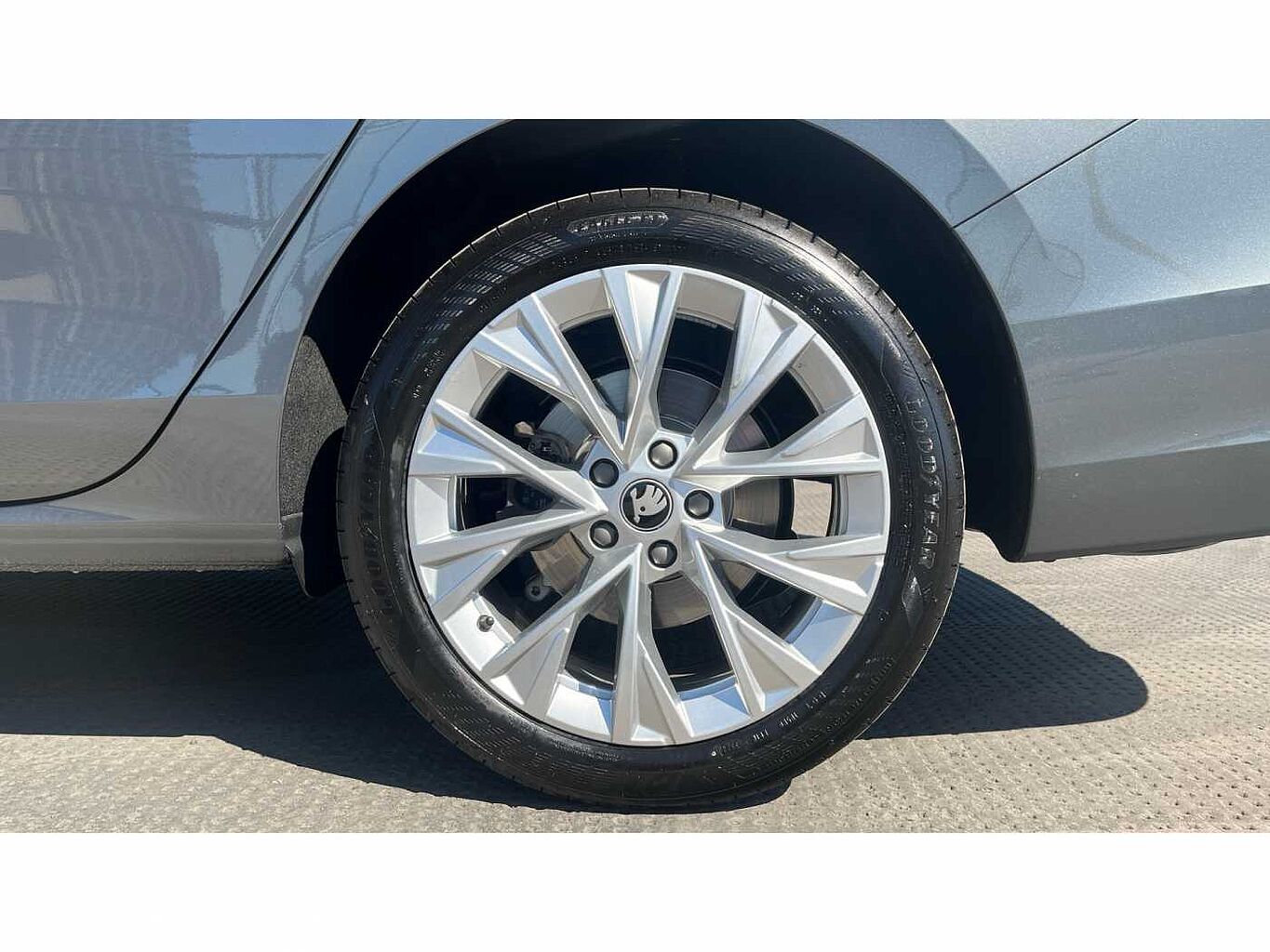 SKODA SUPERB Estate SE L 1.5 TSI e-TEC 150 PS DSG
