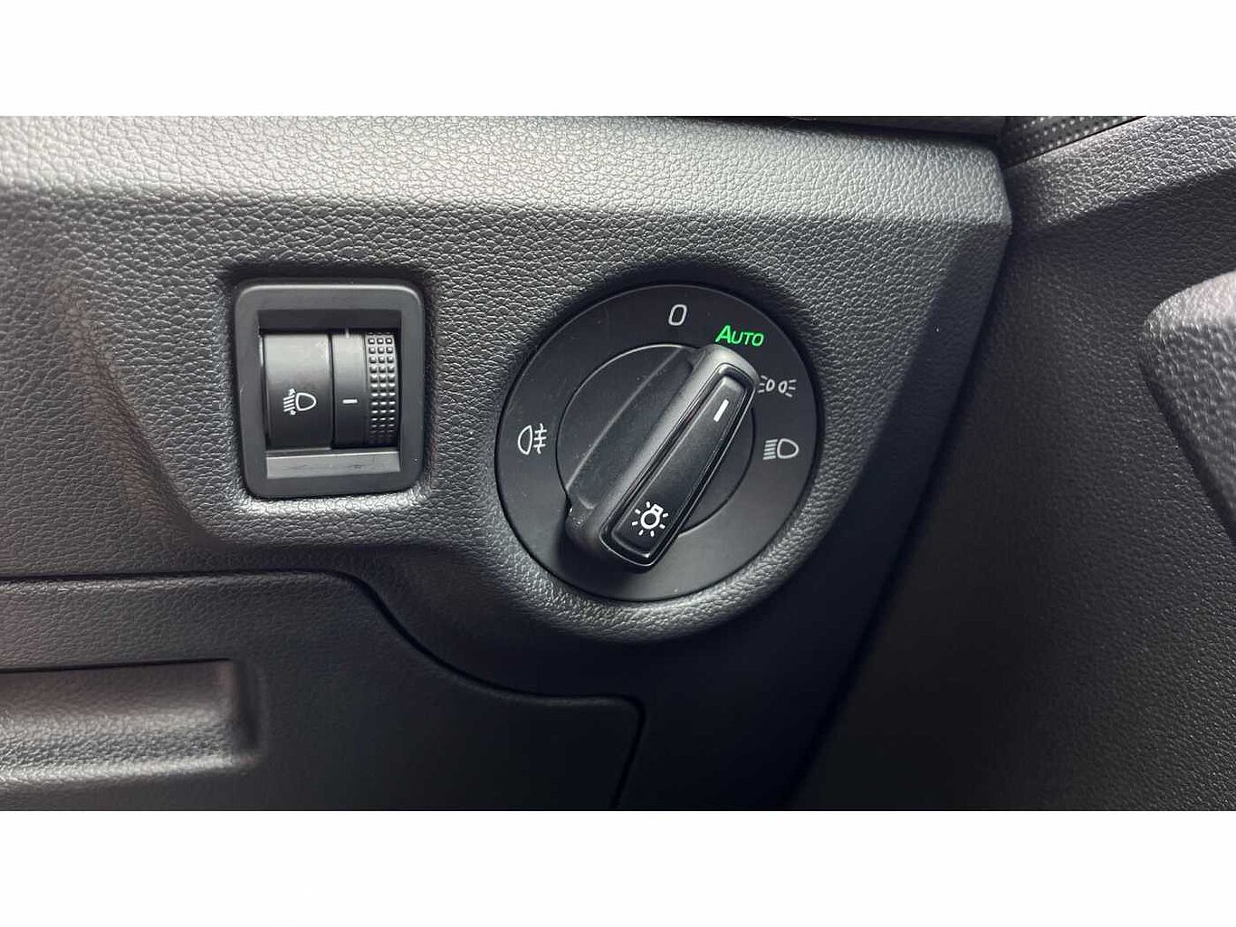 SKODA KAMIQ 1.0 TSI 95 SE 5dr
