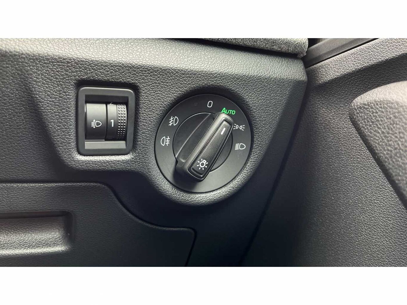 SKODA KAMIQ 1.0 TSI SE 5dr DSG