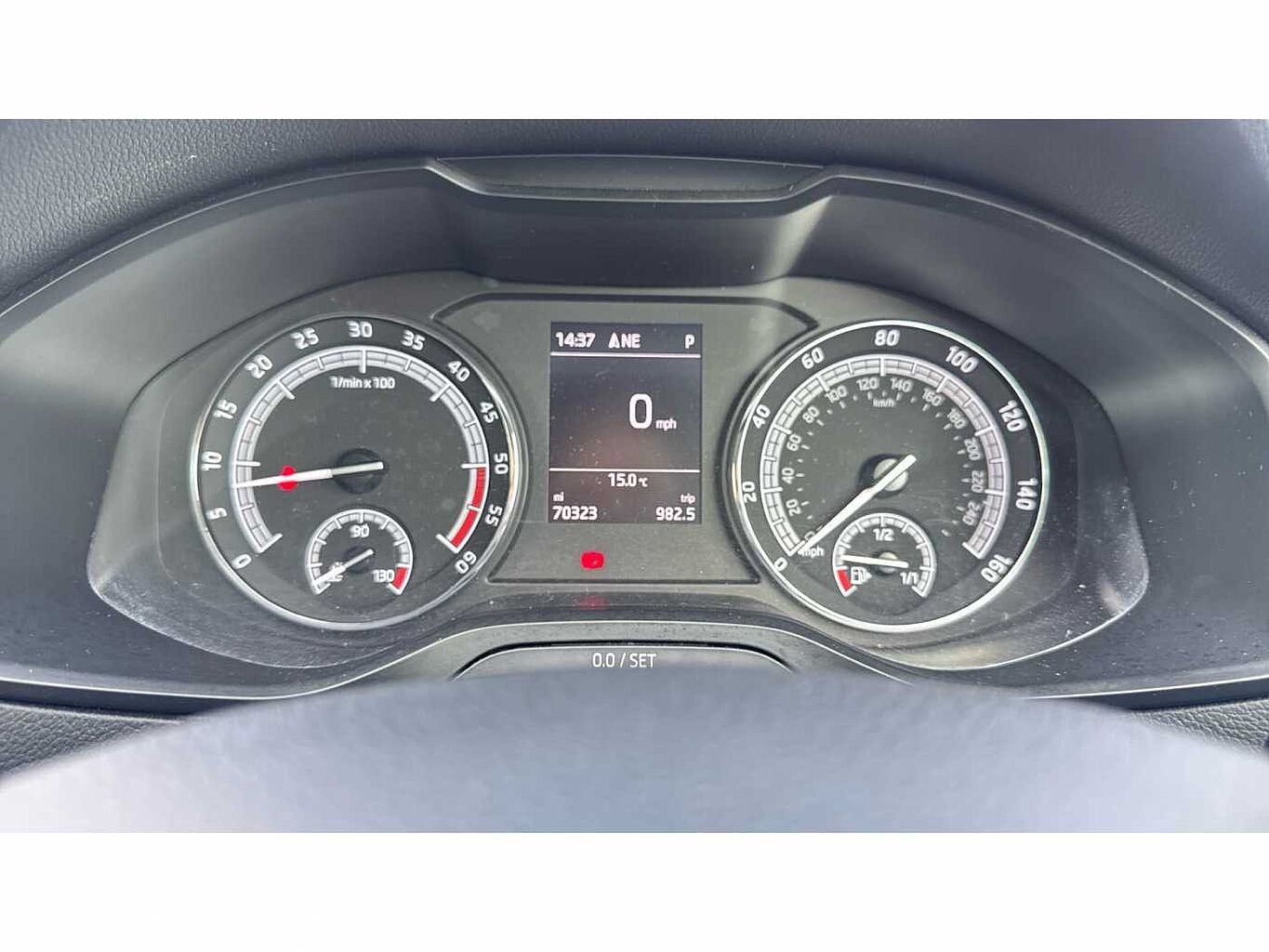 SKODA Karoq SUV 1.6TDI (115ps) SE Technology SCR DSG