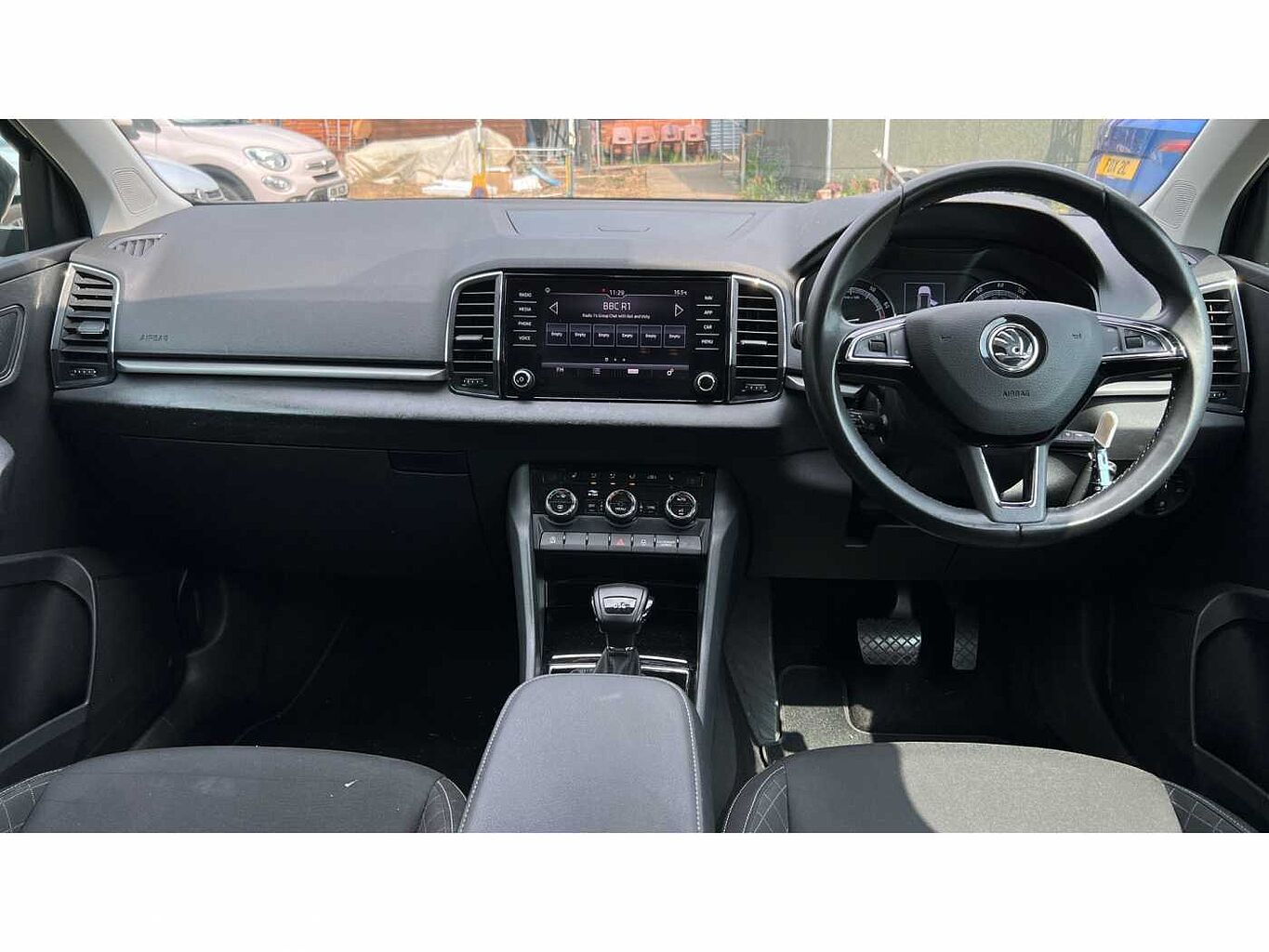 SKODA Karoq SUV 1.0 TSI (115ps) SE DSG