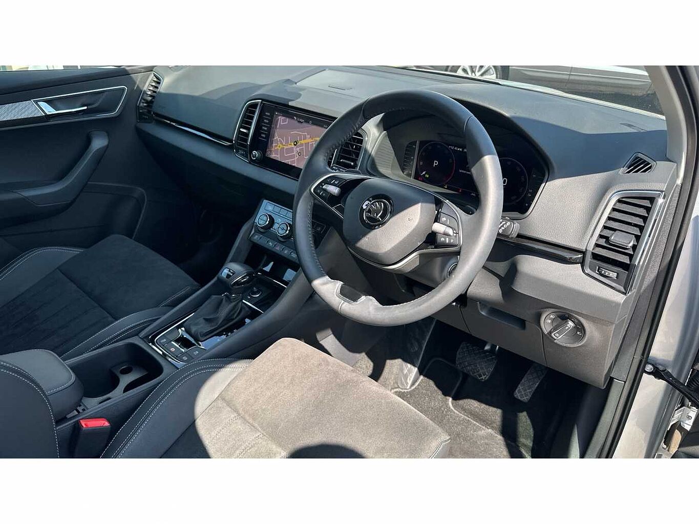 SKODA Karoq SUV 1.5 TSI (150ps) SE L ACT DSG