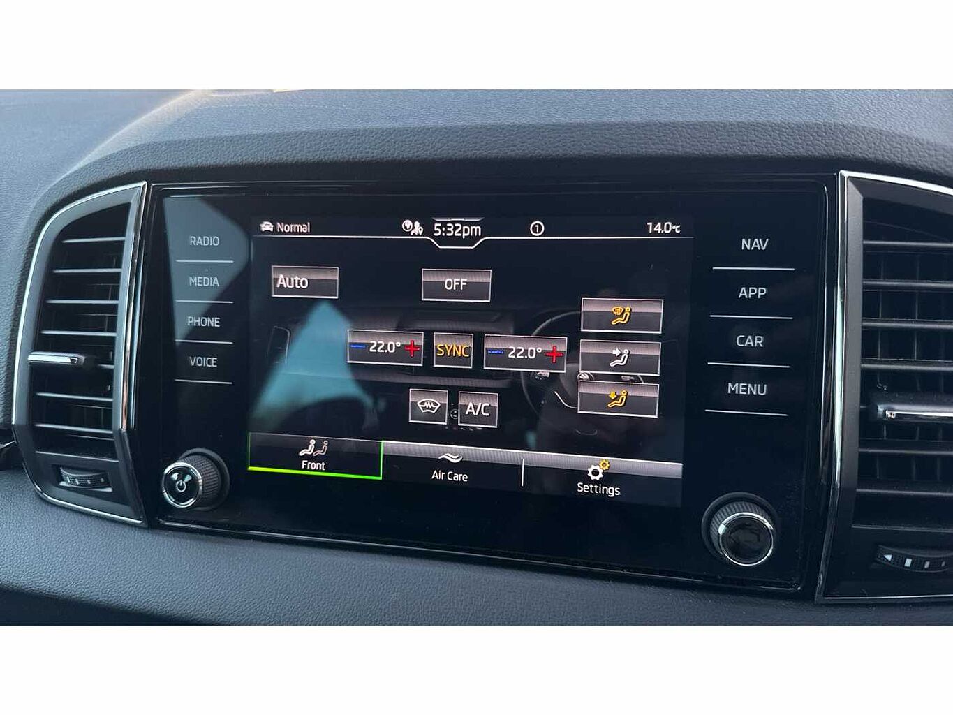 SKODA KAROQ 2.0 TDI [150] SE L 4x4 5dr DSG