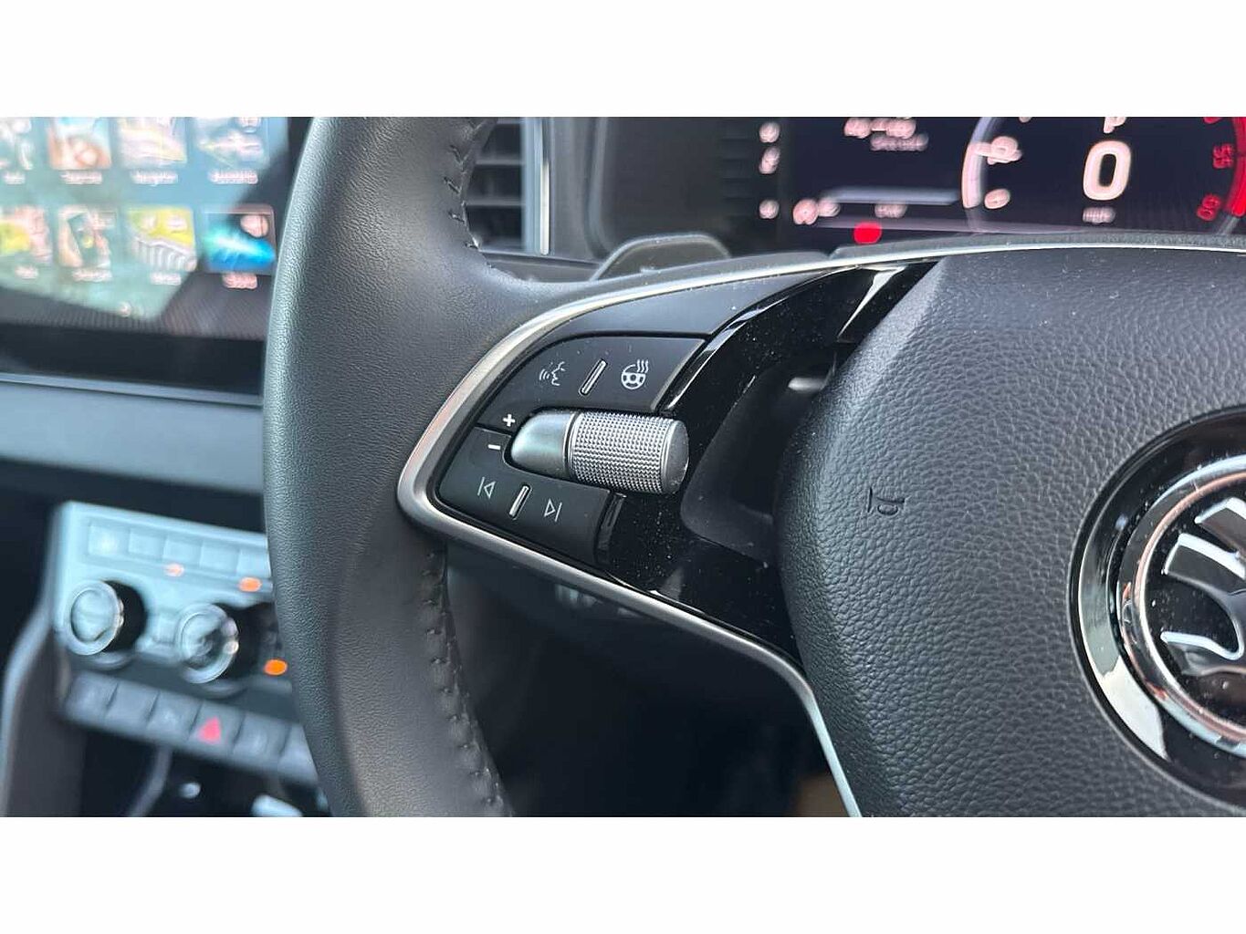 SKODA KAROQ 2.0 TDI [150] SE L 4x4 5dr DSG