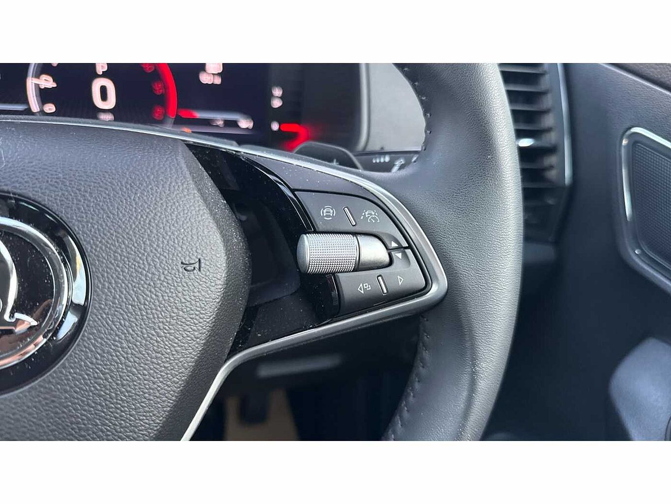 SKODA KAROQ 2.0 TDI [150] SE L 4x4 5dr DSG