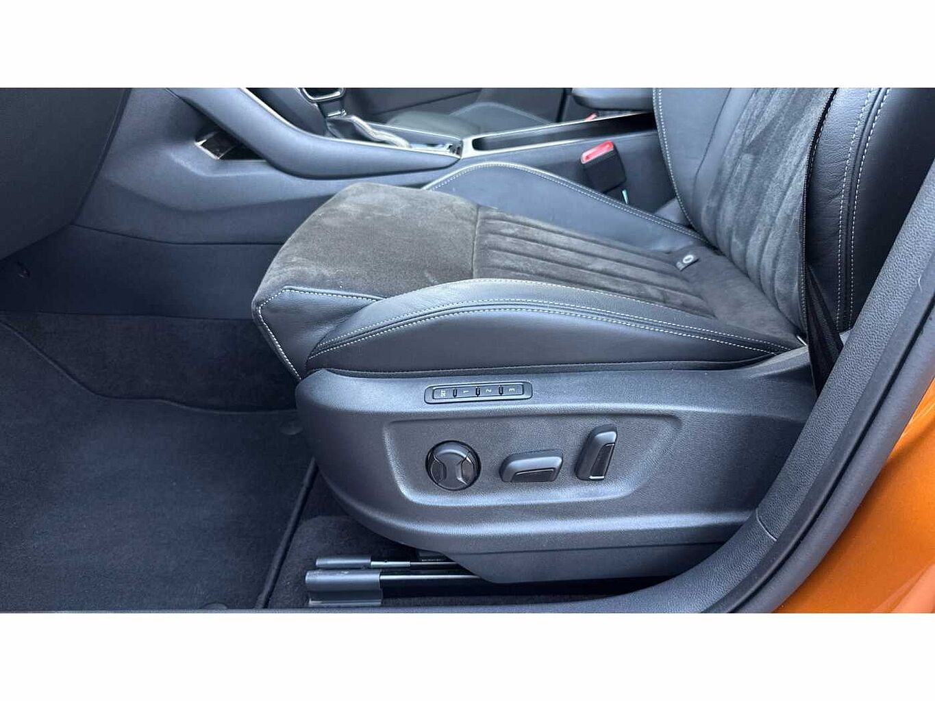 SKODA KAROQ 2.0 TDI [150] SE L 4x4 5dr DSG