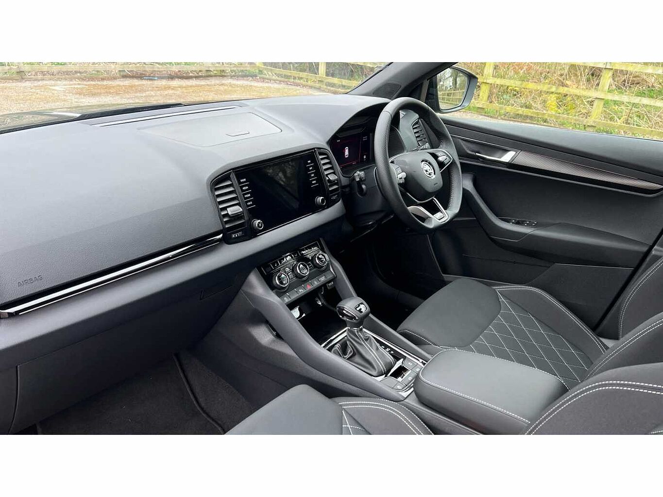 SKODA Karoq SUV 2.0 TSI (190ps) 4X4 SportLine DSG