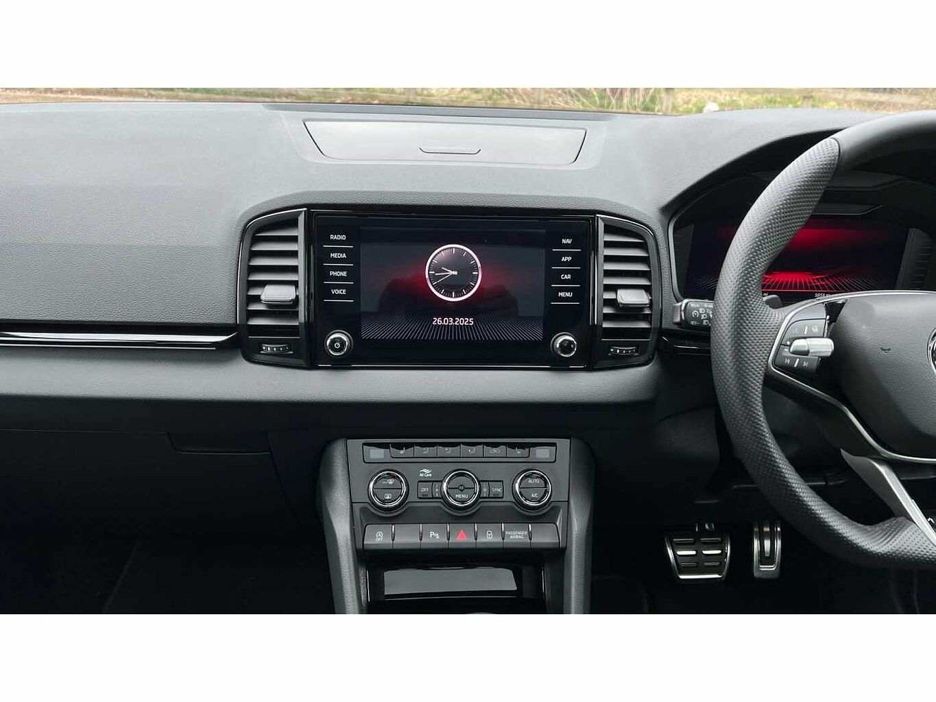 SKODA Karoq SUV 2.0 TSI (190ps) 4X4 SportLine DSG