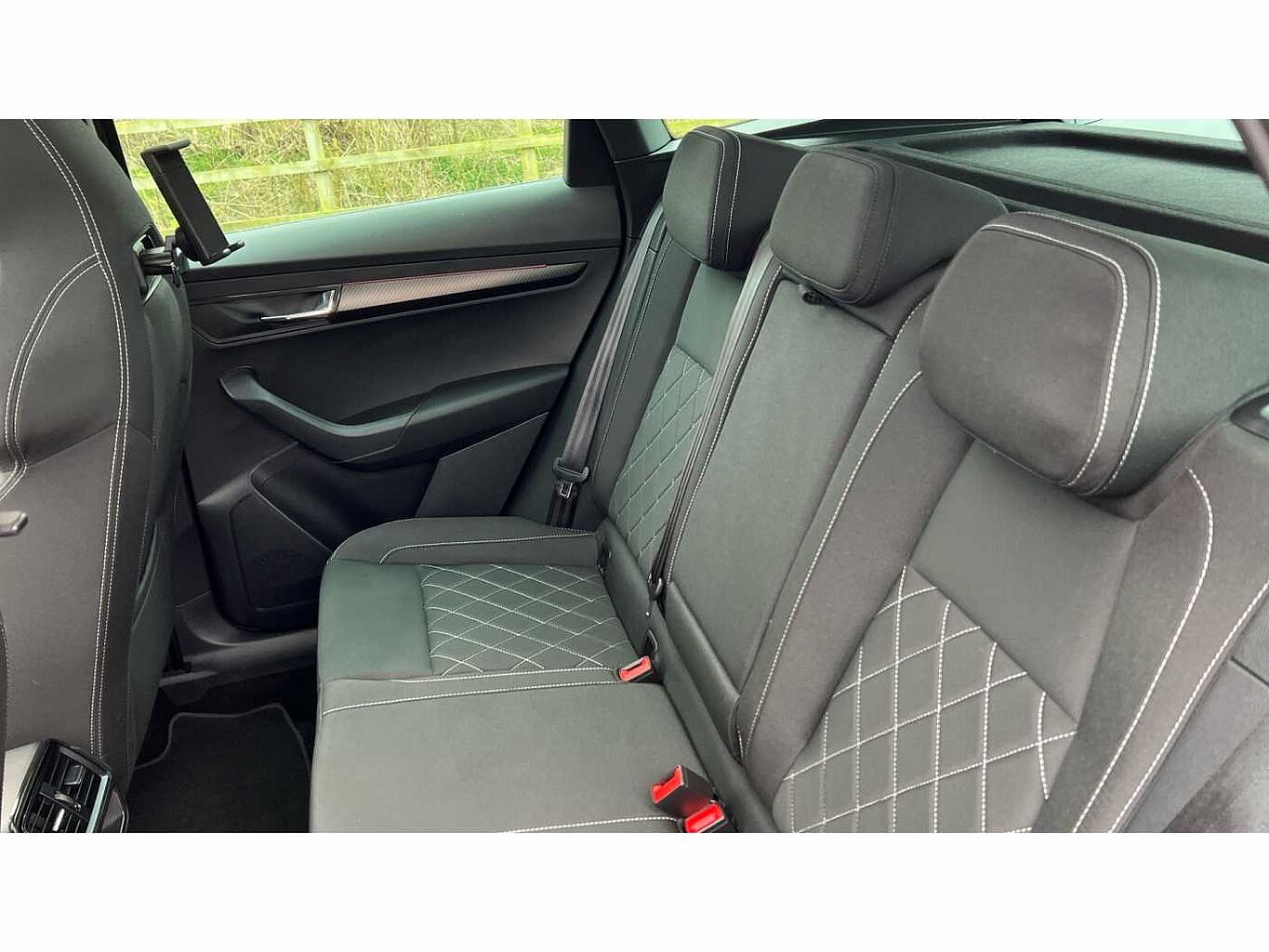 SKODA Karoq SUV 2.0 TSI (190ps) 4X4 SportLine DSG