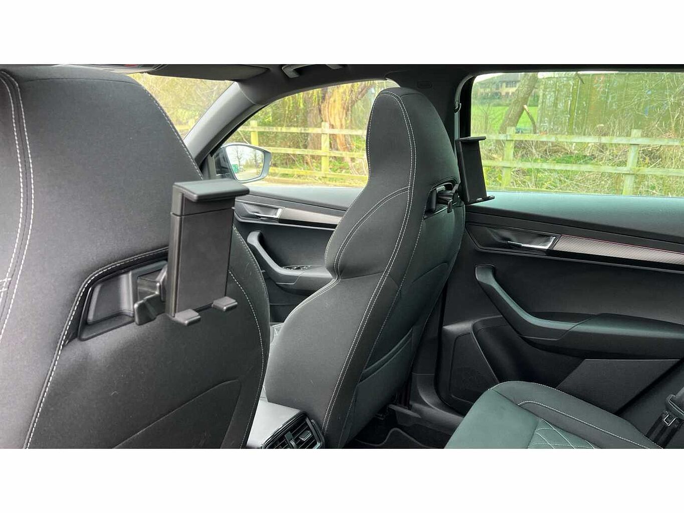 SKODA Karoq SUV 2.0 TSI (190ps) 4X4 SportLine DSG