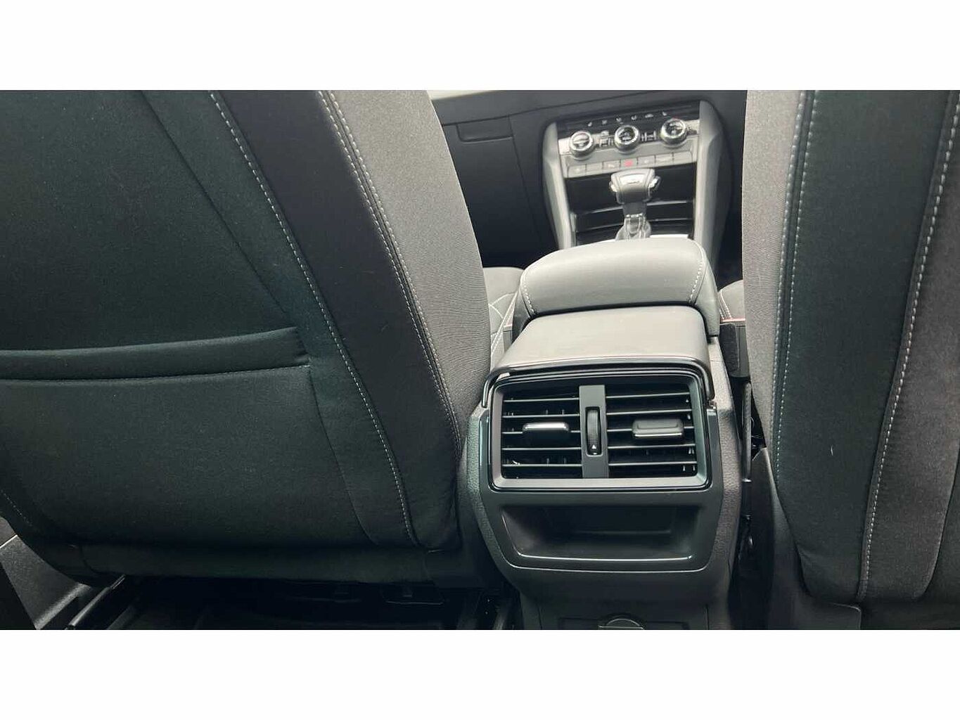 SKODA Karoq SUV 2.0 TSI (190ps) 4X4 SportLine DSG