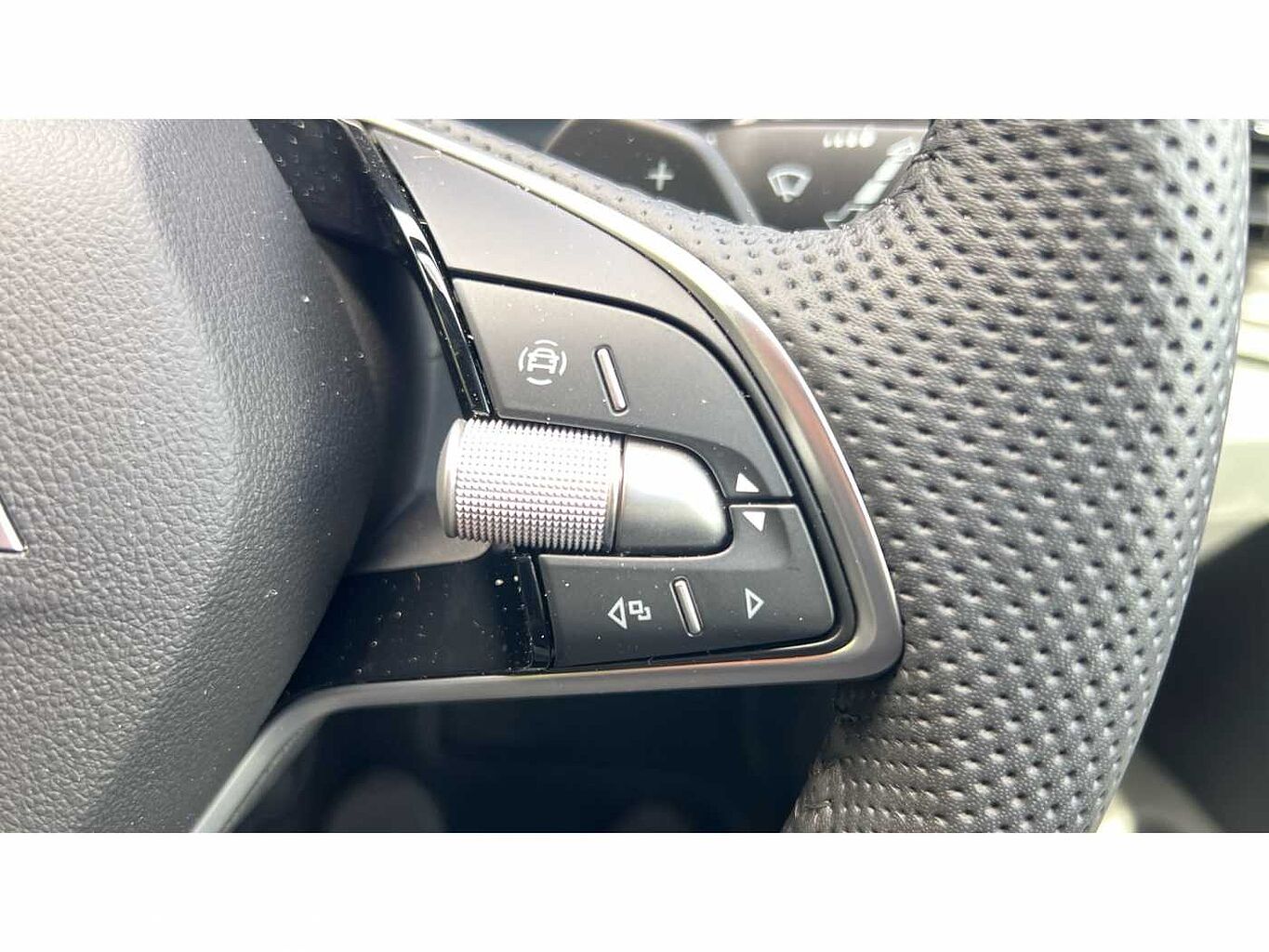 SKODA KAROQ SportLine Edition 1.5 TSI 150 PS DSG