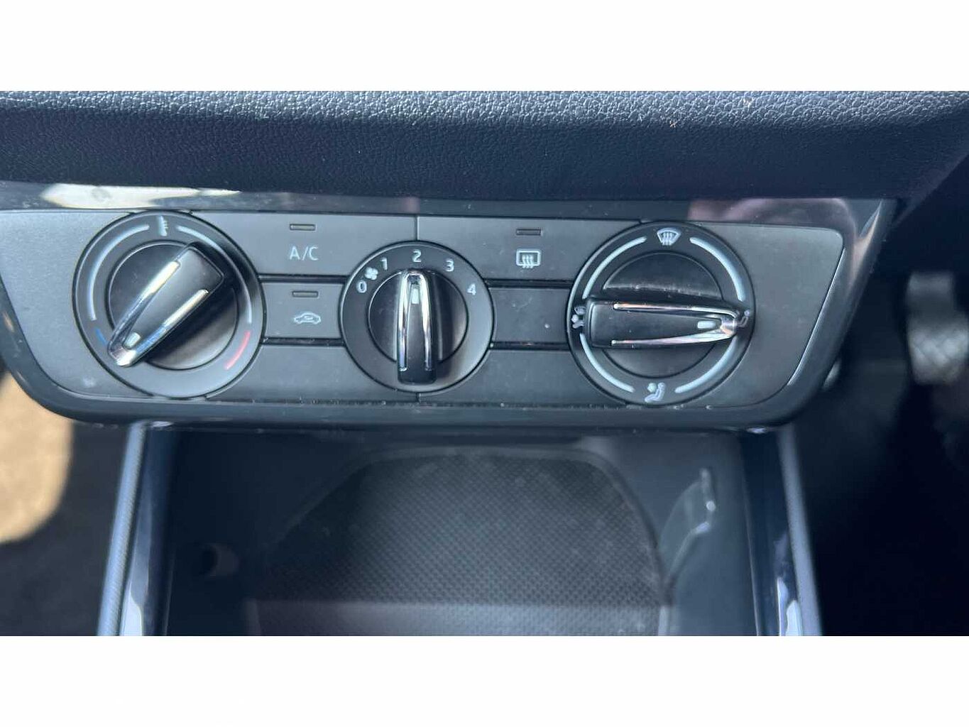 SKODA FABIA 1.0 TSI 110 Colour Edition 5dr