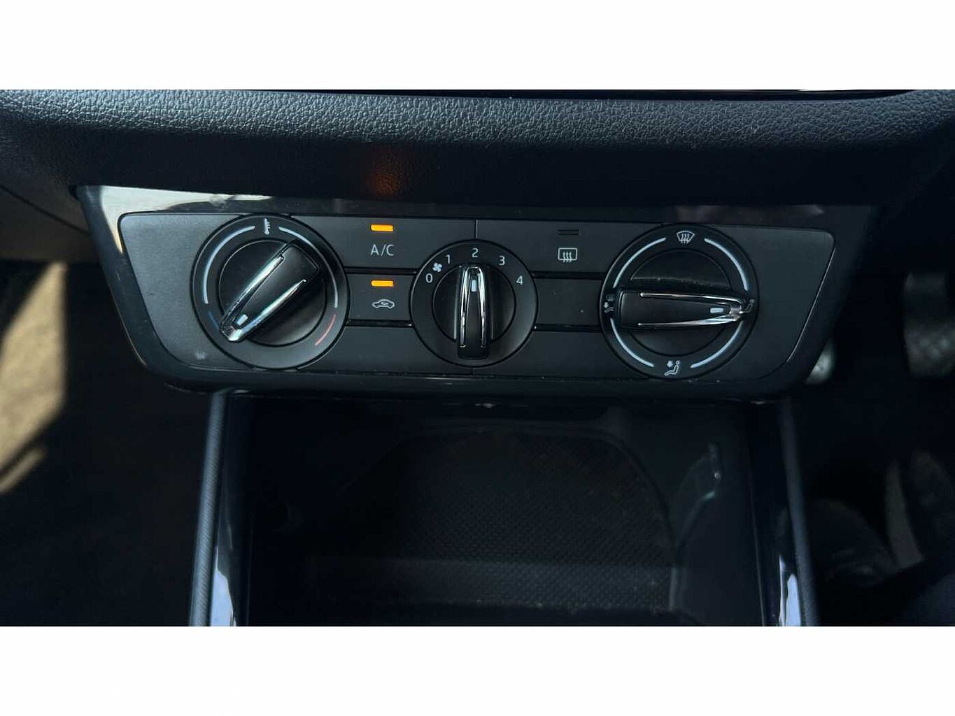 SKODA FABIA 1.0 TSI 110 Colour Edition 5dr